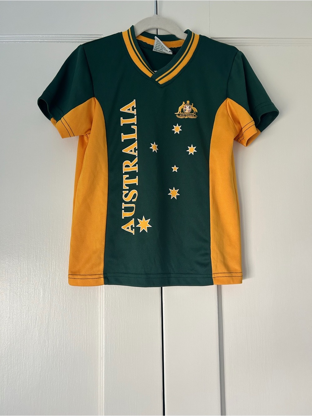Oz Designs Australia Kids Green & Gold Souvenir Jersey - Size 8